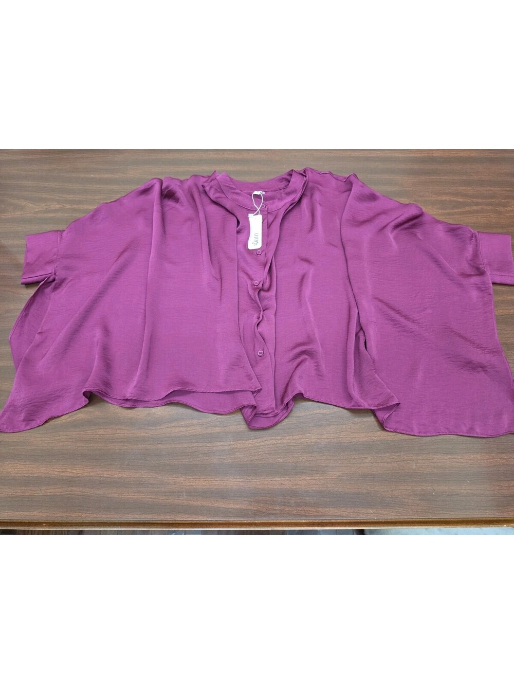 NWT Glam Large Magenta Flowy Button Down Blouse Barbiecore Dopamine Dressing